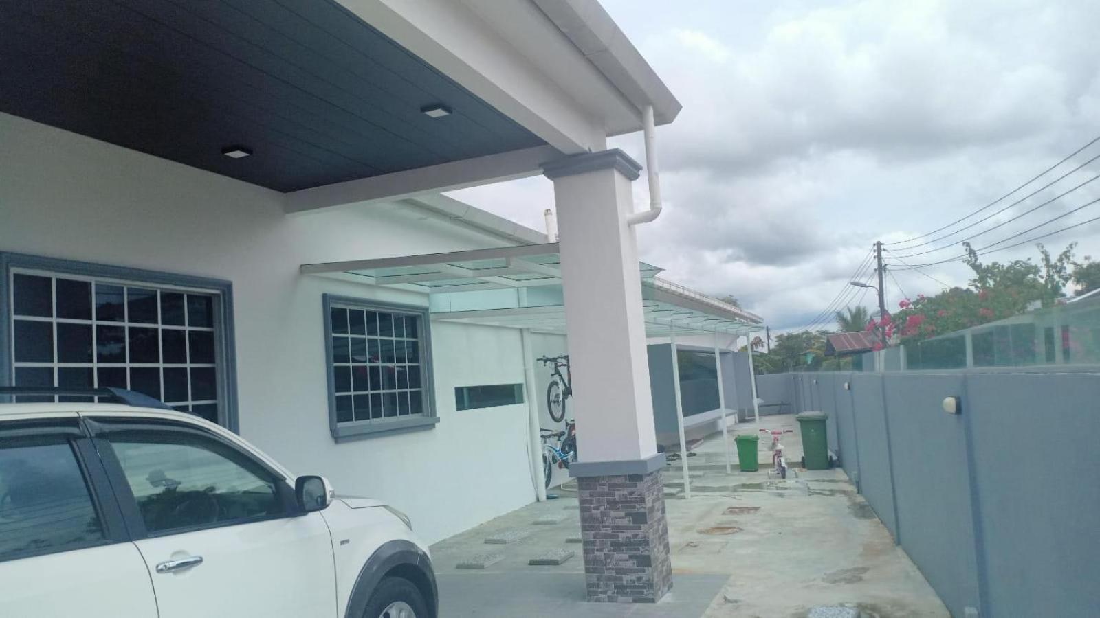 M Taz Homestay Kuching Exterior foto